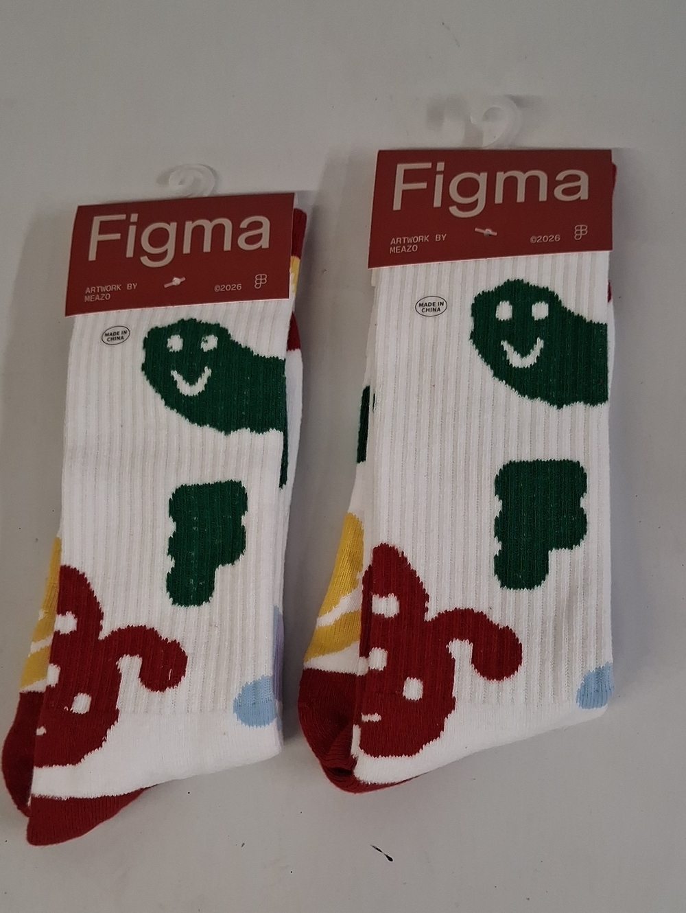 NWT 2 Pair Of Figma Smiley Feet Socks One Size Adult